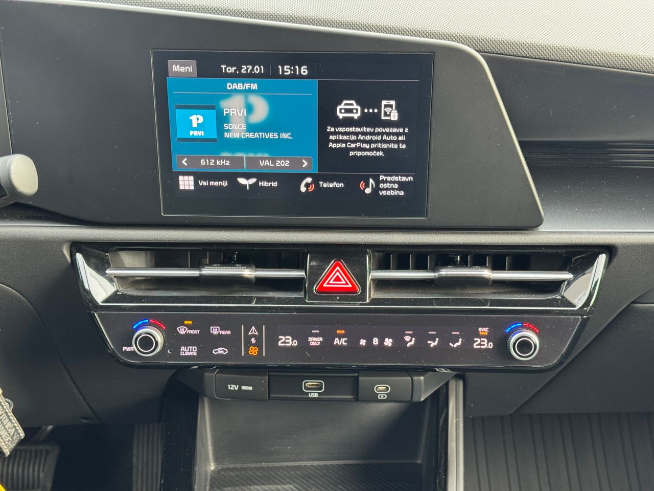 Notranja slika - KIA Niro - KIA - 11