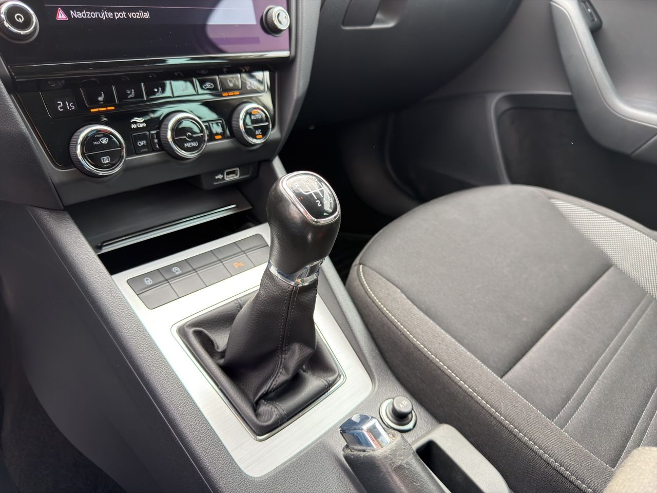 Zunanja slika - Škoda Octavia - Combi 2,0 TDI Style - 12