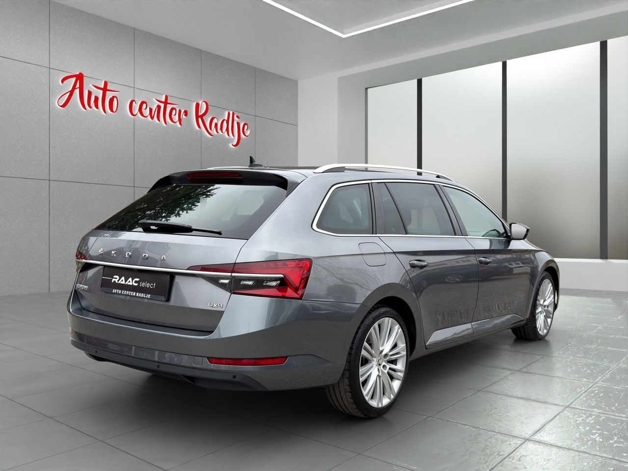 Zunanja slika - Škoda Superb - Combi 4x4 2,0 TDI DSG - 8