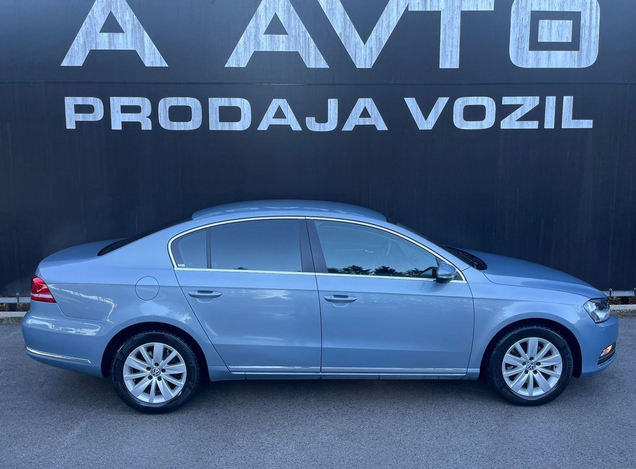 Zunanja slika - VW Passat - 2.0 TDI Comfortline 103kW-2xPDC-ALU-ZELO LEP... - 3