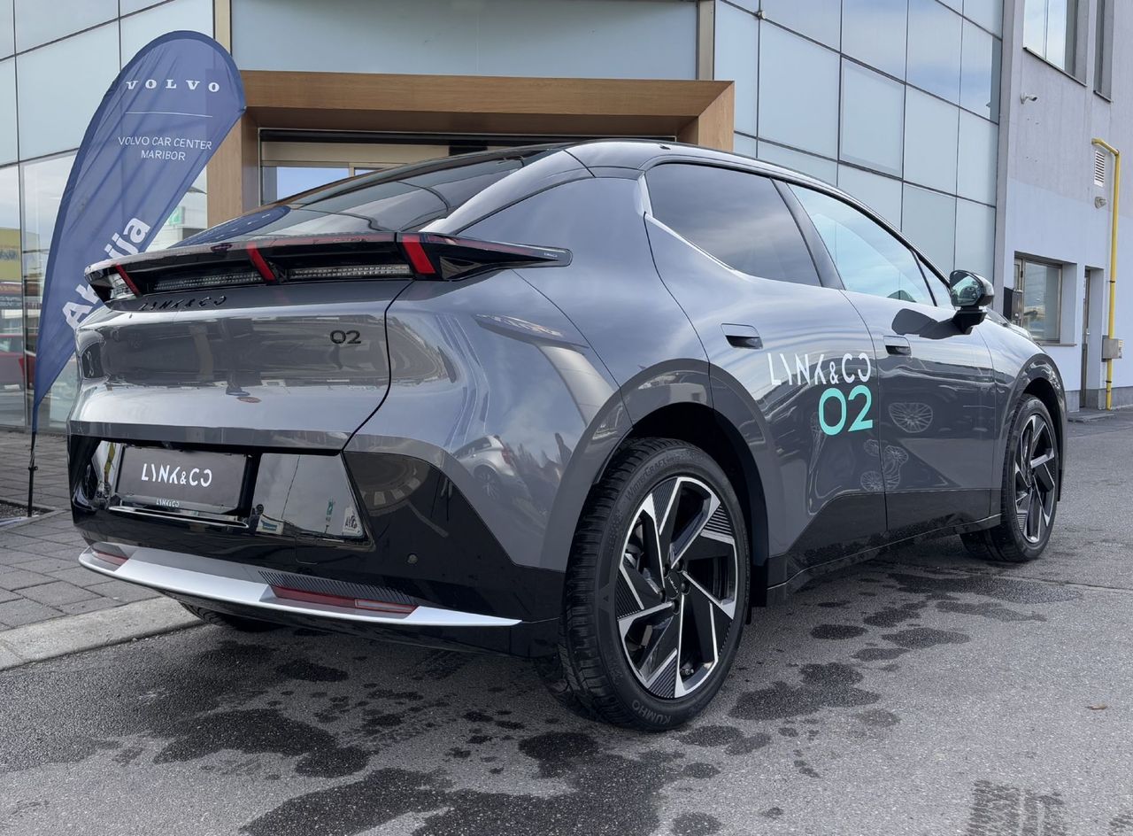 Zunanja slika - Lynk & Co 02 - MORE 66kWH - 3