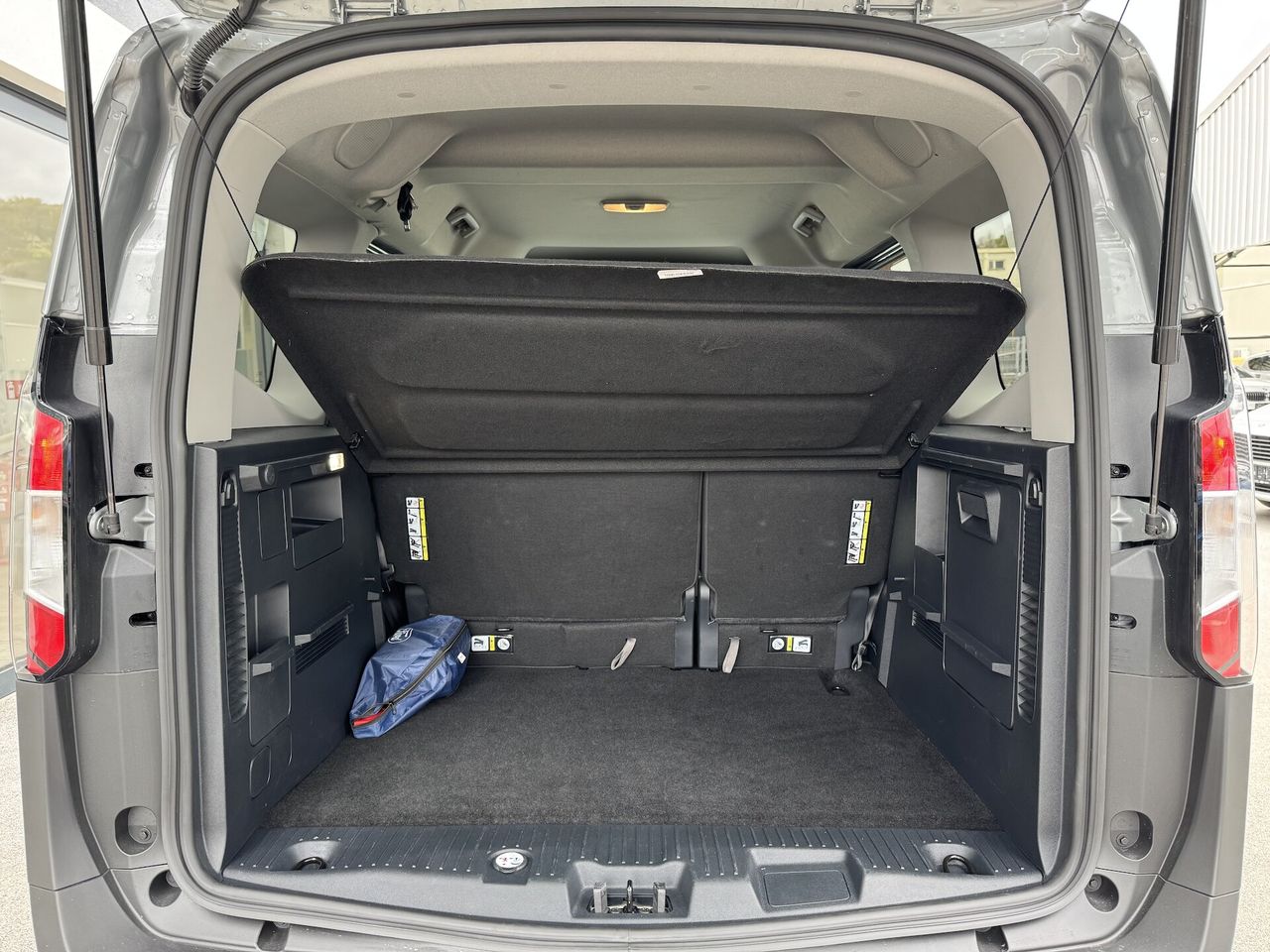 Zunanja slika - Ford Tourneo Courier - 1.0 ECOBOOST ACTIVE AVT 125KM AKTIVNI TEMPOMA SLO - 11