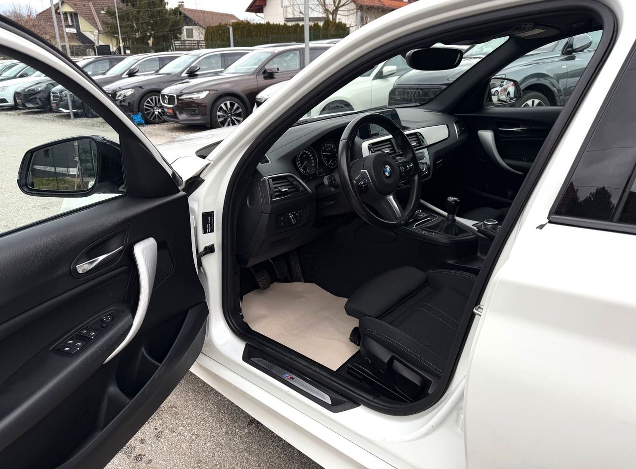 Zunanja slika - BMW Serija 1 - : 118i M Sport Shadow 1.LASTNIK FULL LED NAVI ALU 18 - 15