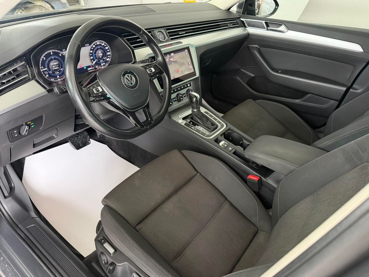 Zunanja slika - VW Passat - Variant 2,0 TDI BMT Connect DSG - 5