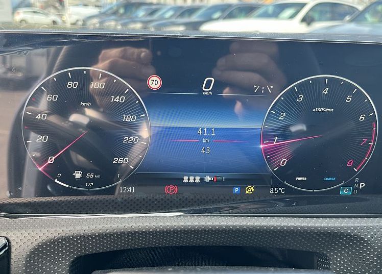 Zunanja slika - Mercedes-Benz CLA-Razred - Coupe 180 AMG Line  ...Komisijska prodaja... - 9