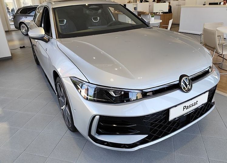 Zunanja slika - VW Passat - Variant 1.5 eTSI 4JOY DSG 110kW - 1