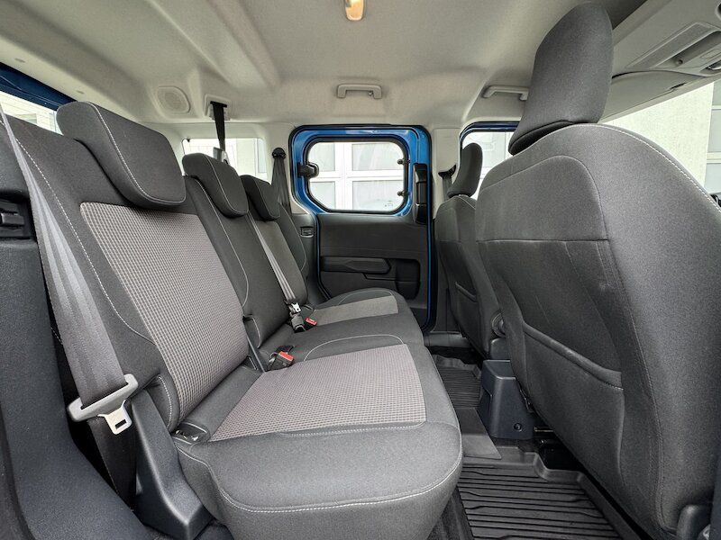 Zunanja slika - Ford Tourneo Courier - 1.0 ECOBOOST 125KM TREND SLO 1.LAST. V JAMSTVU - 11