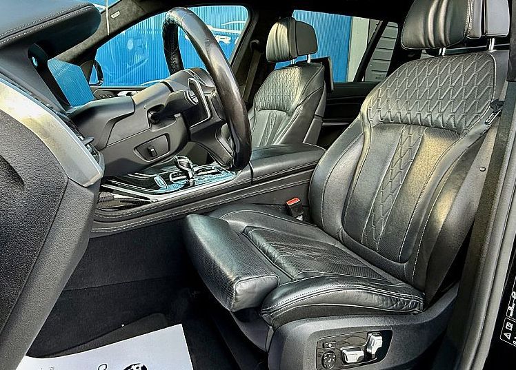 Zunanja slika - BMW X7 - serija : xDrive30d M Sport .HUD.TV. LASER. 360°.  7sedežev - 7