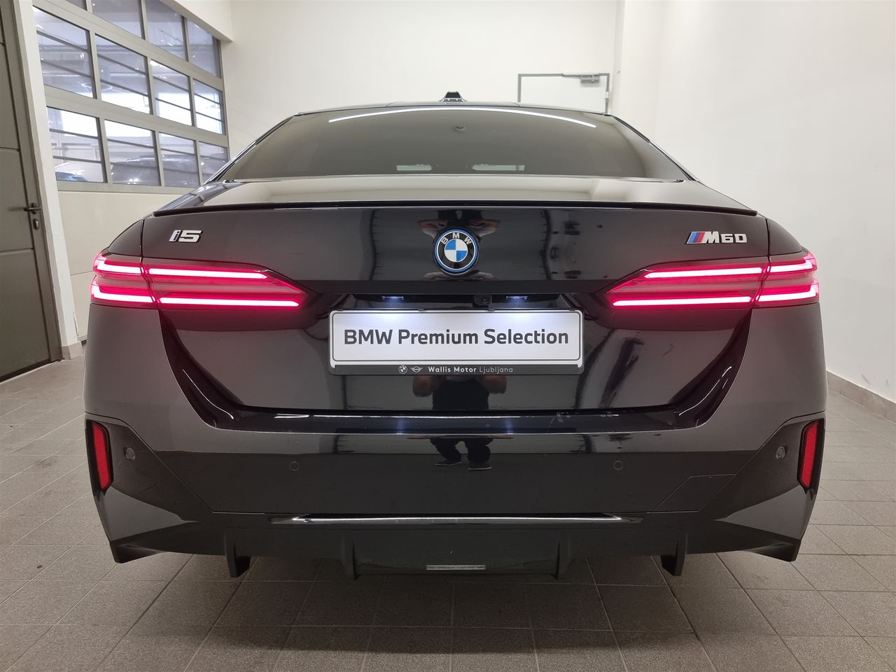 Zunanja slika - BMW i5 - M60 xDrive Limuzina - 10