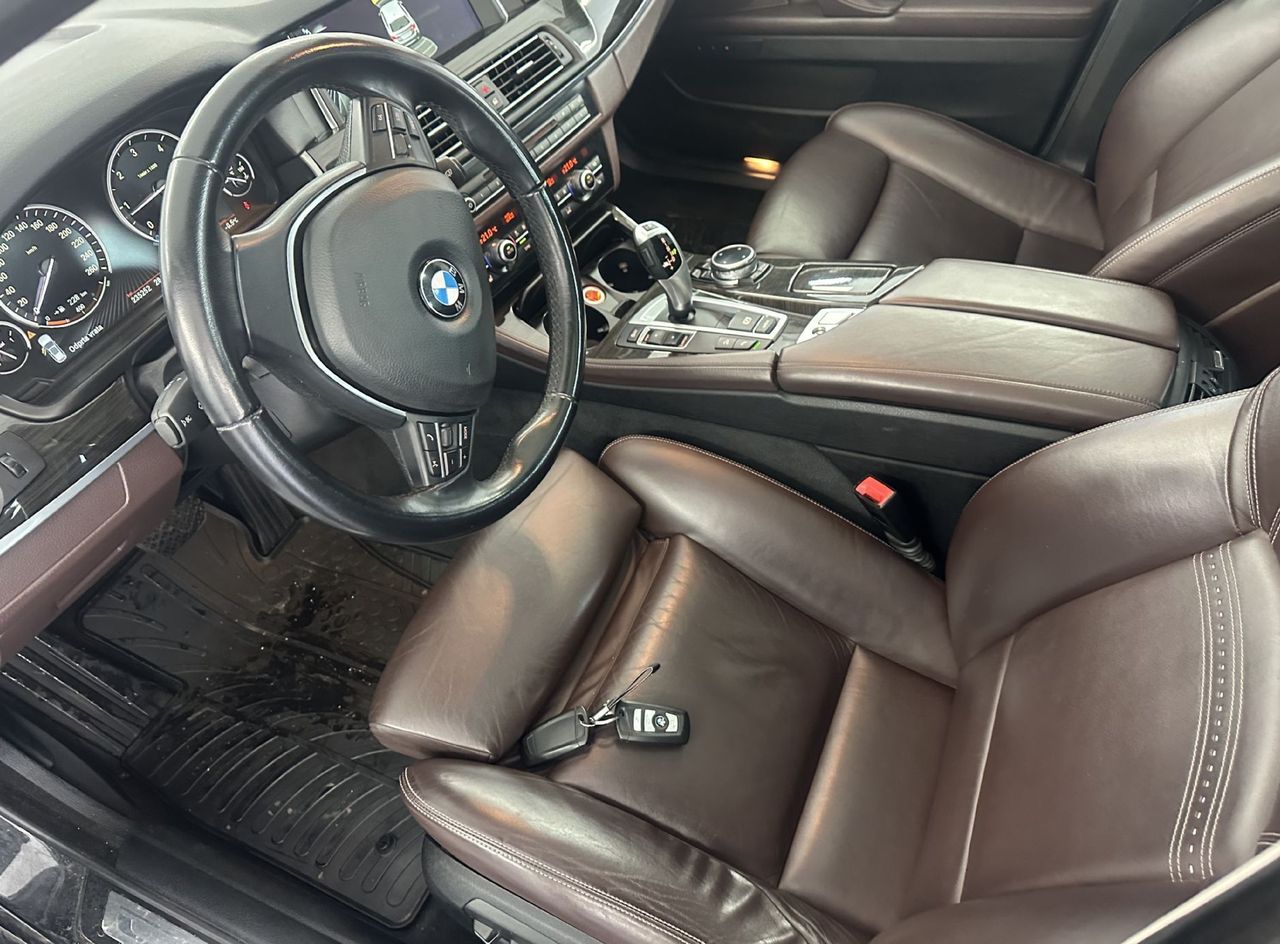 Zunanja slika - BMW Serija 5 - Touring: 530d xDrive.KAMERA.LED.NAVI.USNJE.AUT.TOP - 10
