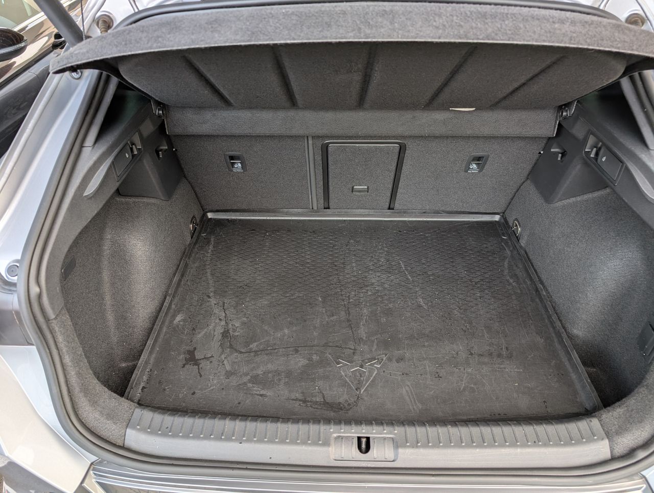 Notranja slika - Cupra Formentor - 1.5 TSI | 1. lastnik | SLO poreklo | veliko opreme - 7