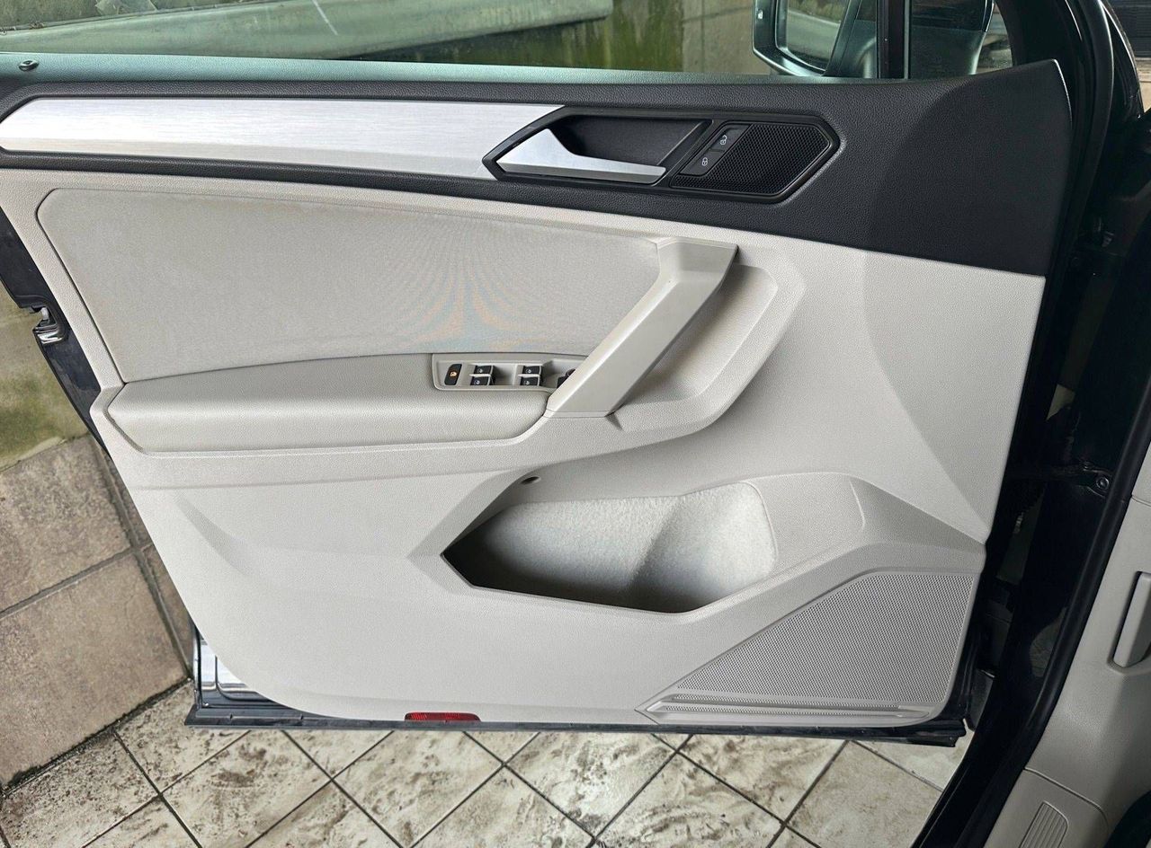 Zunanja slika - VW Tiguan - 2.0 TDI 20COL R-LINE LED NAVI PDC RADARSKI TEM T.. - 13