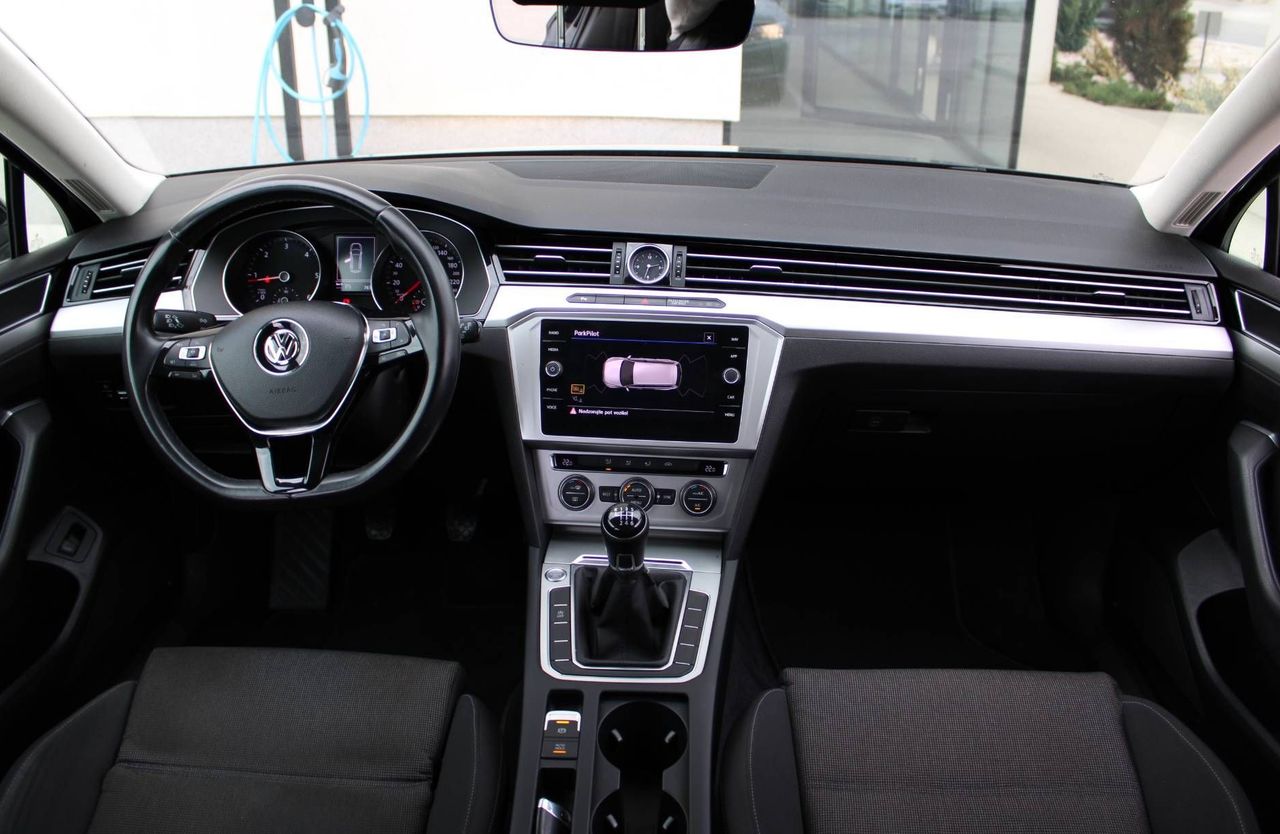Zunanja slika - VW Passat - Variant 2.0 TDI BMT Comfortline 110kW TEMPO KLJUKA NAVI - 8