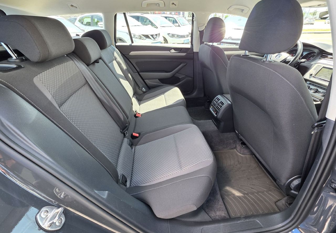 Zunanja slika - VW Passat - Variant 1.6 TDI BMT Comfortline.NAVI.GRETJE SEDŽEV. - 10