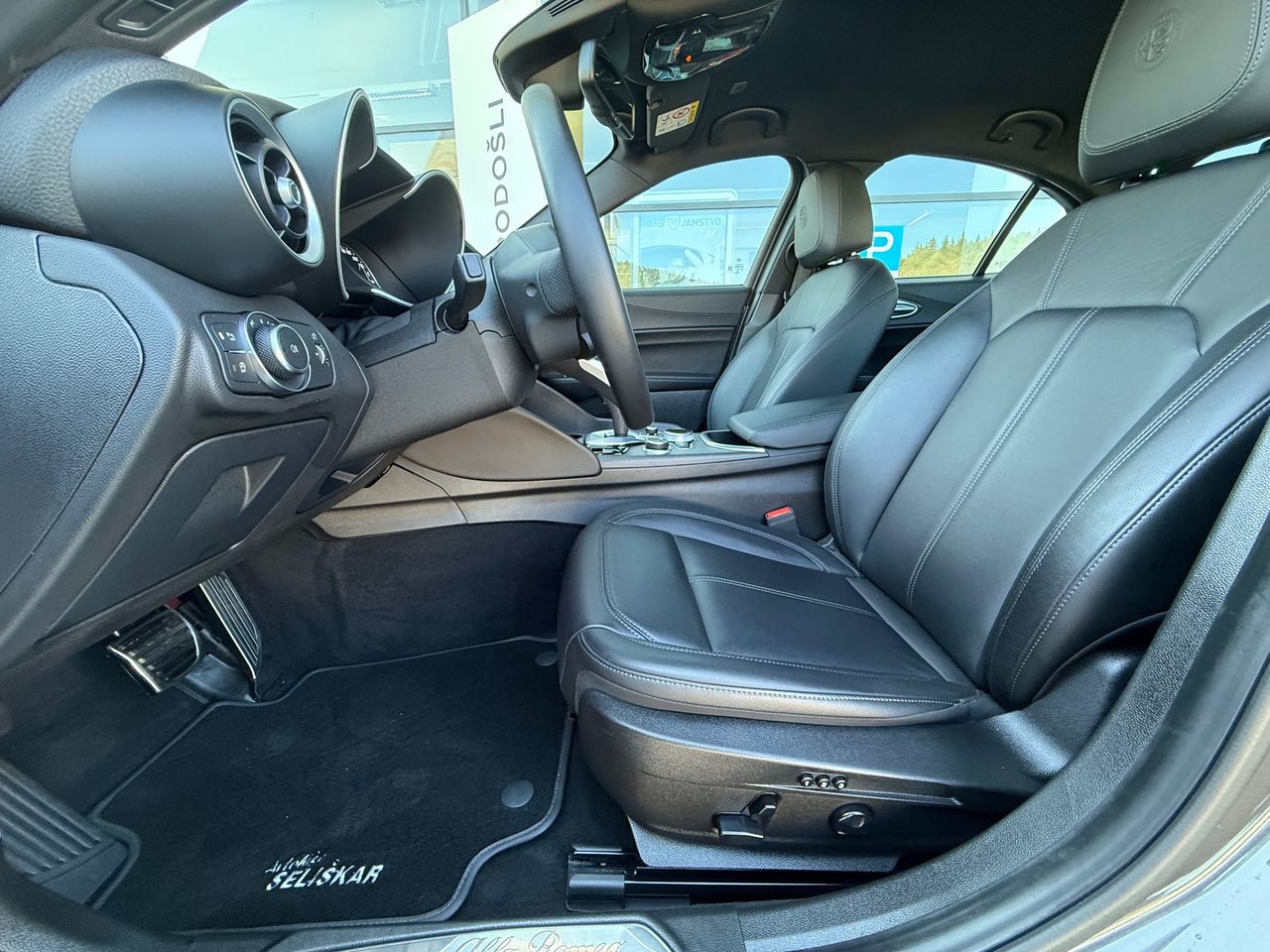 Zunanja slika - Alfa Romeo Giulia - 2.0 Turbo 280 Ti - AVTOMATIK + POTRJENA SERVISNA - 13