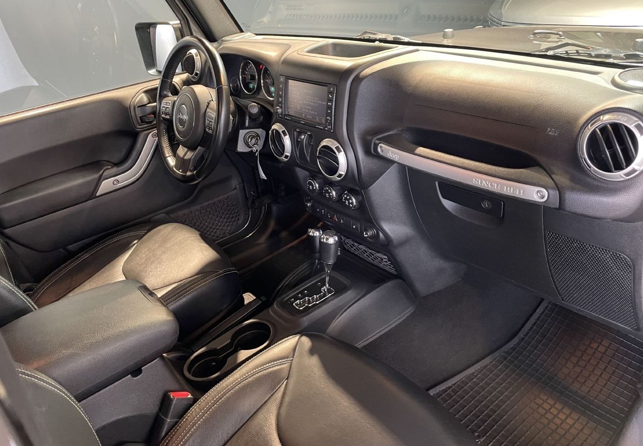 Zunanja slika - Jeep Wrangler - 2.8CRD-AUT-SAHARA-GRETJE SEDEŽEV-USNJE - 10