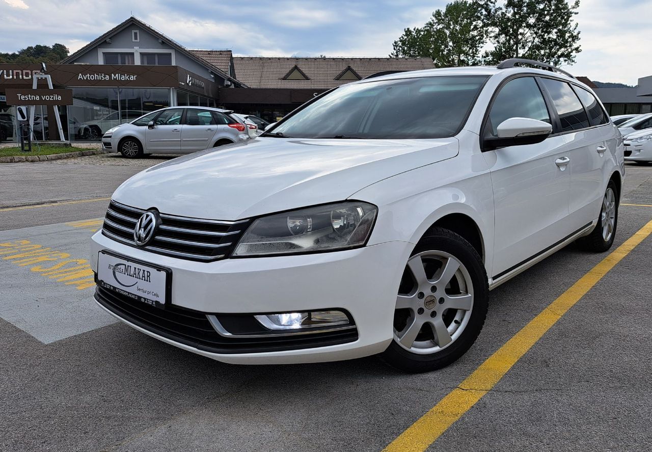 Zunanja slika - VW Passat - Variant 1.6 TDI  Comfortline -ODLIČEN- - 2