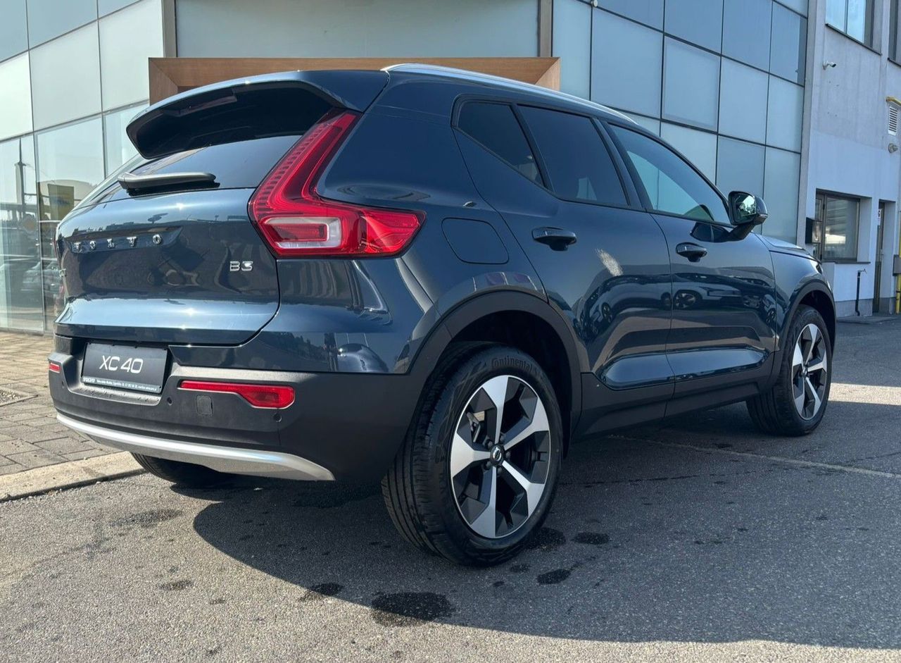 Zunanja slika - Volvo XC40 - B3  P  163hp Core 3 leta garancije + 3 servisi - 4