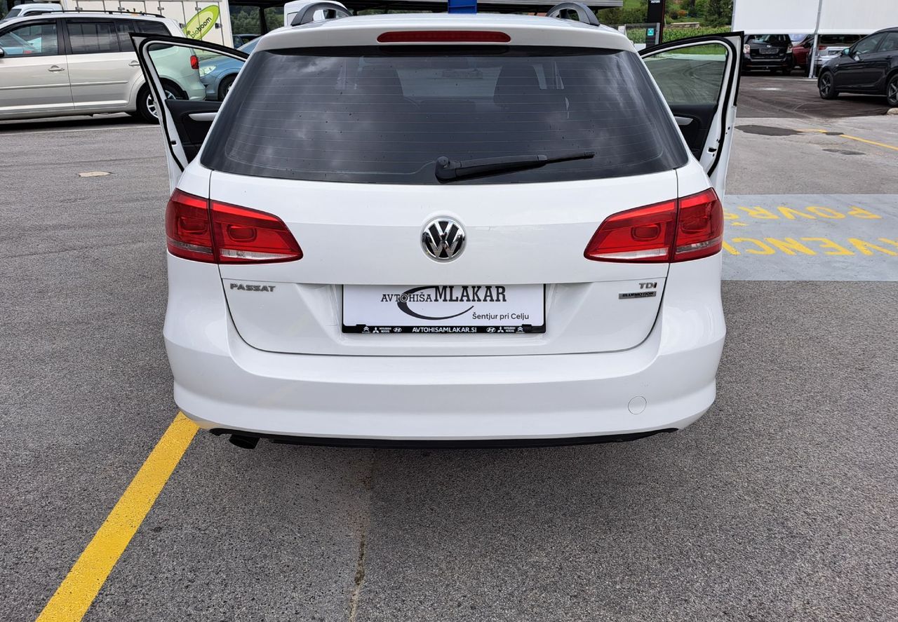 Zunanja slika - VW Passat - Variant 1.6 TDI  Comfortline -ODLIČEN- - 7