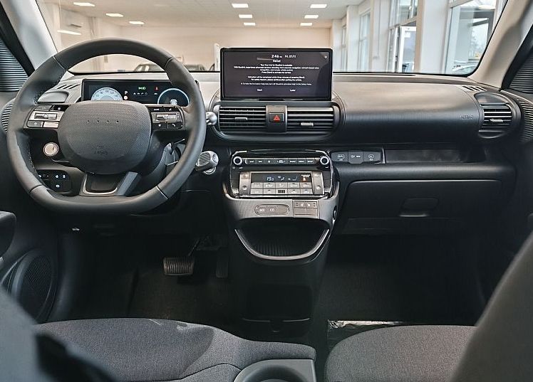 Zunanja slika - Hyundai Inster - 42 KWH TREND-GRETJE SEDEŽEV-APPLE-DAB-KAMERA-VIDEO - 7