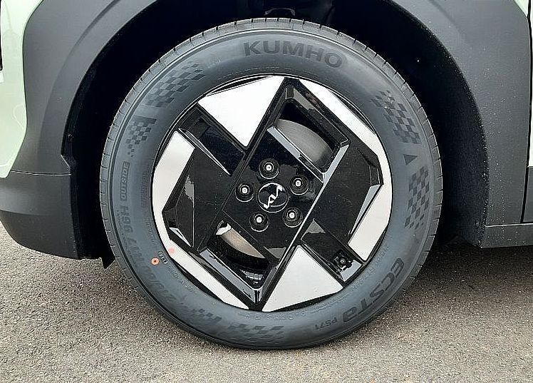 Zunanja slika - KIA EV3 - 58.3 kWh baterija. 150 kW  204 KM  Star - 6