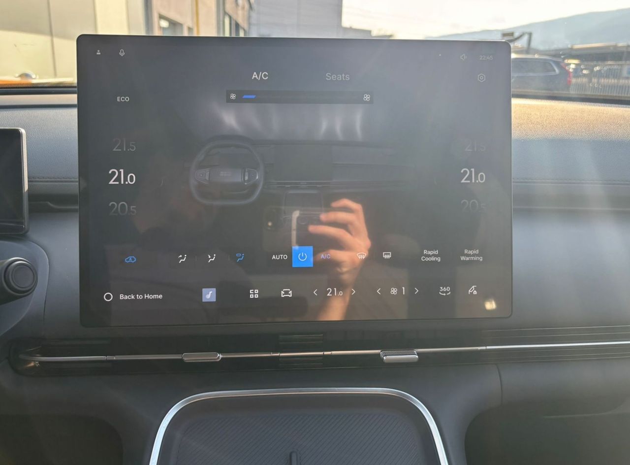 Zunanja slika - Geely StarRay - EM-i 1.5 PHEV 7DCT MAX OPREMA - 15