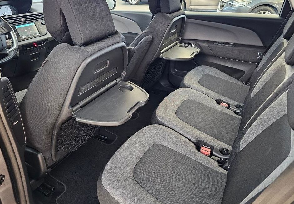 Zunanja slika - Citroën C4 - Picasso 1.2 PT-1 LASTNIK-SERVISNA KNJIGA-FACELIFT-ODLIČEN - 10