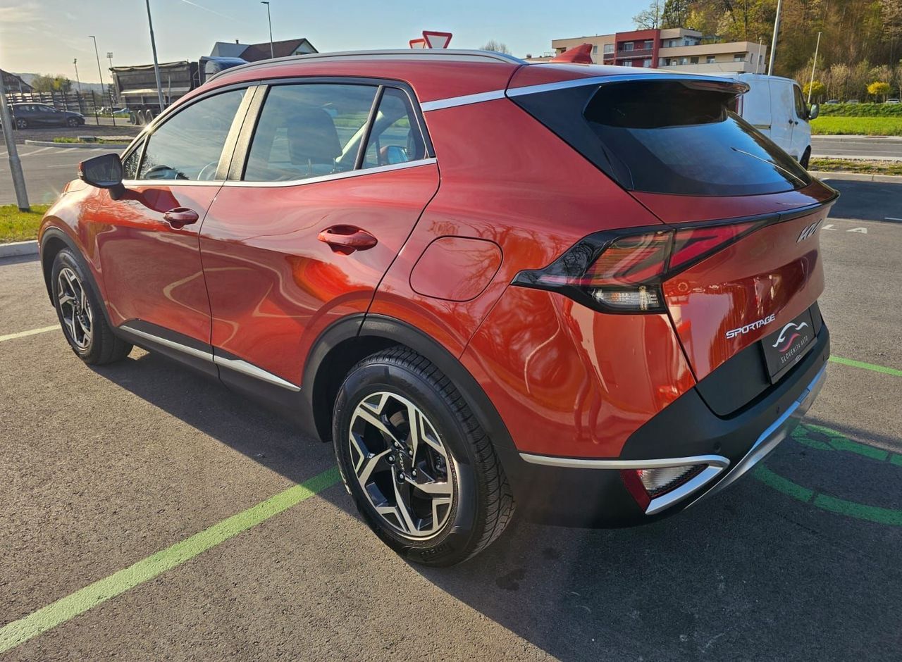 Zunanja slika - KIA Sportage - 1.6CRDi StyleDCT|fuLED|AC|kamera|NAVI|ASSIS|28tKM - 5