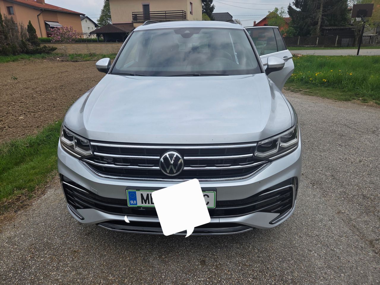 Zunanja slika - VW Tiguan - 1,5 TSI ACT BMT R-Line Edition DSG - 3