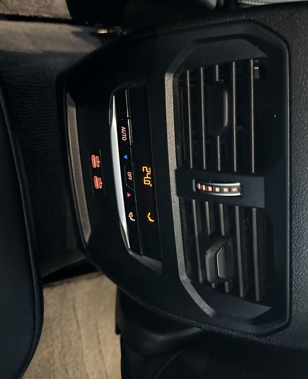Zunanja slika - BMW Serija 3 - Touring: 318i Luxury.NEMŠKI+4ALU.KAMERA.LED.USNJE.ACC.BE - 6