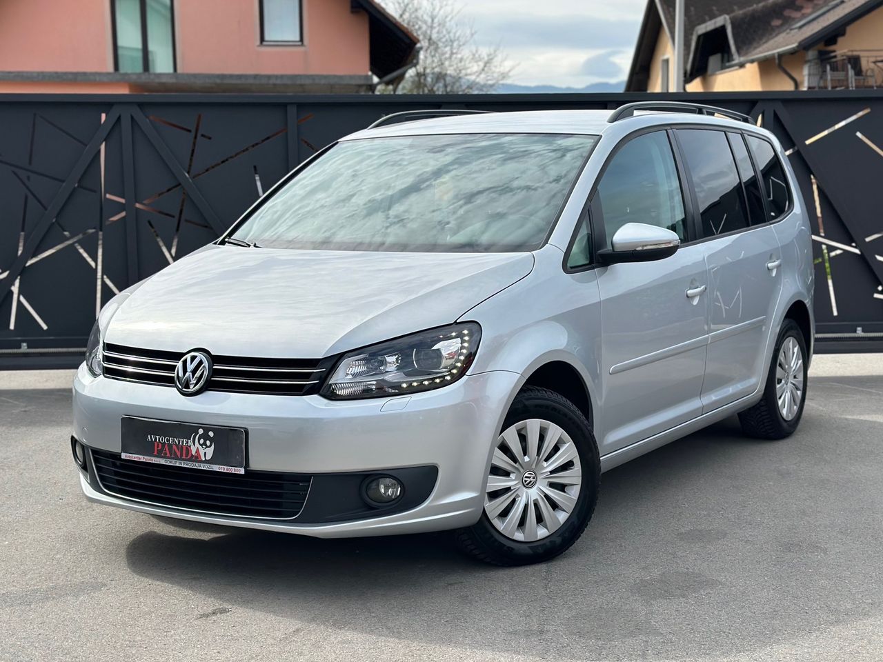 Zunanja slika - VW Touran - 1.6 TDI BlueMotion Comfortline+PDC+KLJUKA+ODLIČ.. - 1