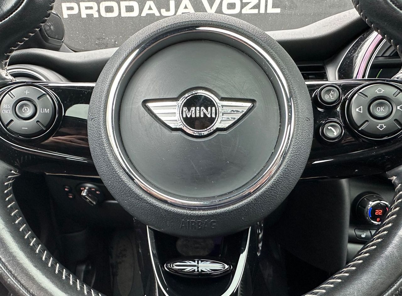 Zunanja slika - MINI Cooper - S AVT-BRITISH GREEN-PANAROMA-LED-16+18COL-NAVI-H K - 11