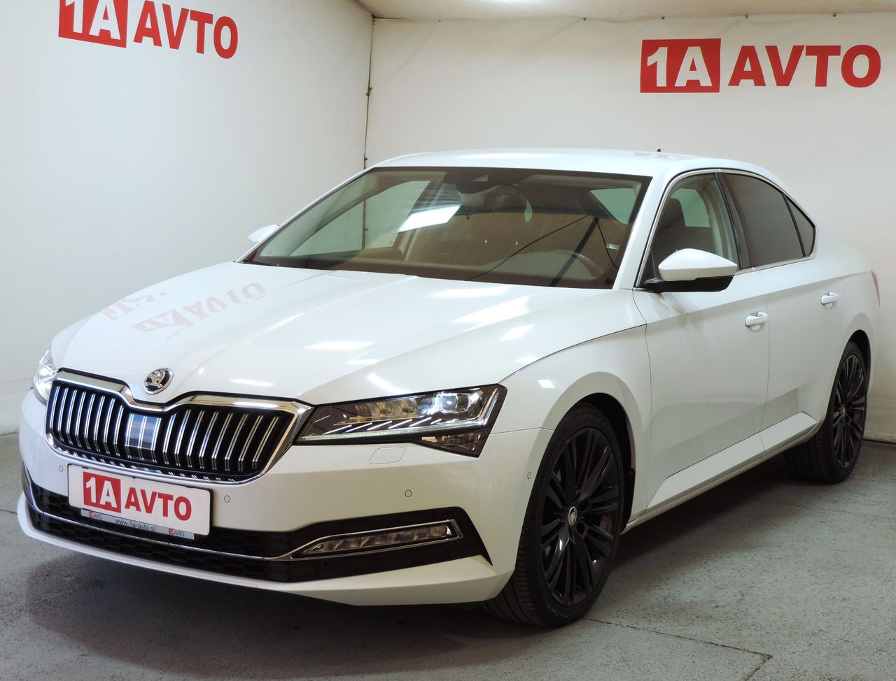 Zunanja slika - Škoda Superb - 1,5 TSI Style DSG - 1