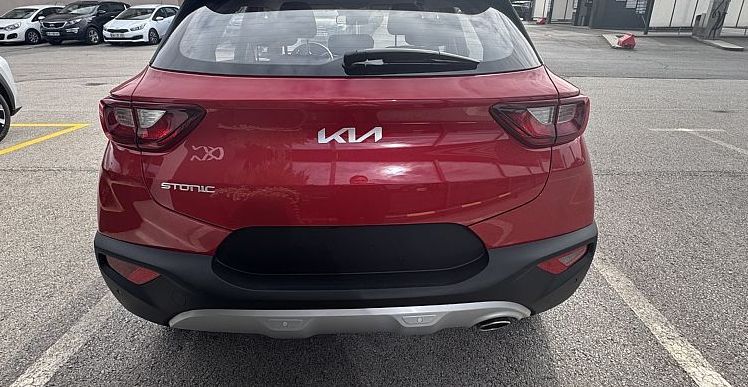 Zunanja slika - KIA Stonic - 1.2 DPI 57.9 kW LX Fun - 4