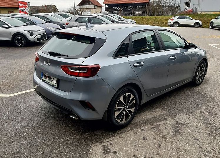 Zunanja slika - KIA Ceed - 1.0 T-GDi LX Champion+ ISG. M T 74 kW - 3