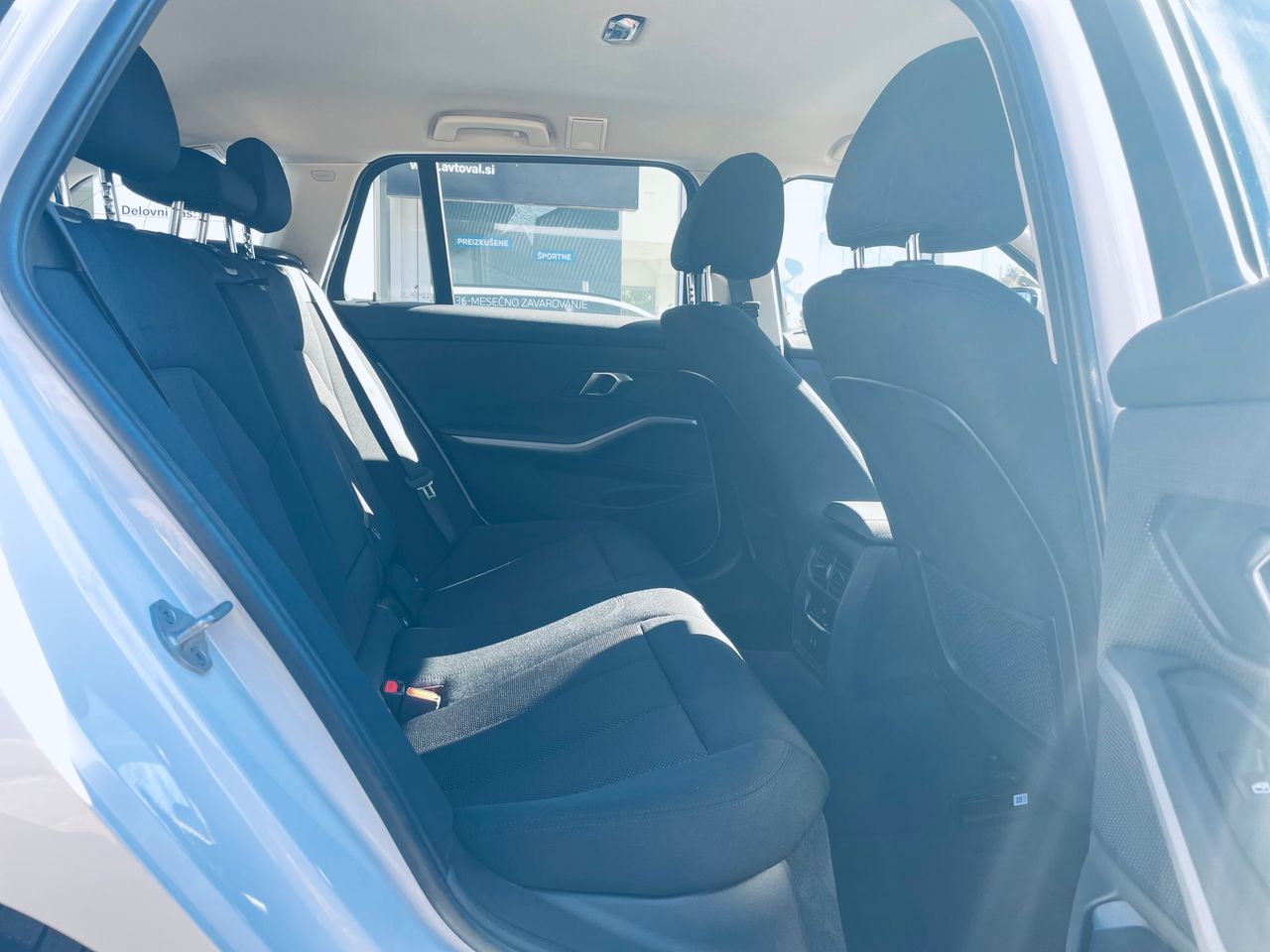 Zunanja slika - BMW Serija 1 - Serija 3 318i  AT - 7