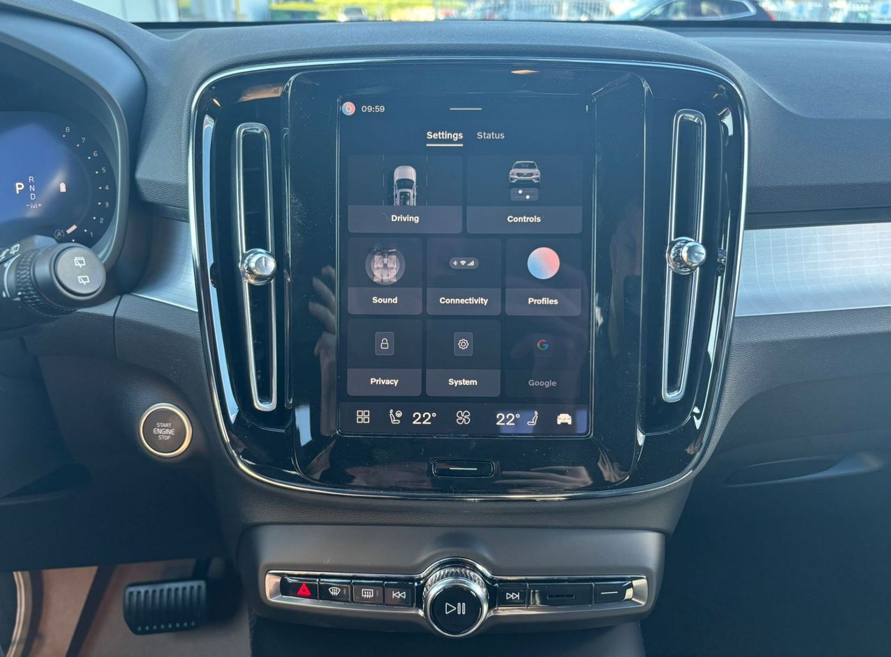 Zunanja slika - Volvo XC40 - B3  P  163hp Core 3 leta garancije + 3 servisi - 15