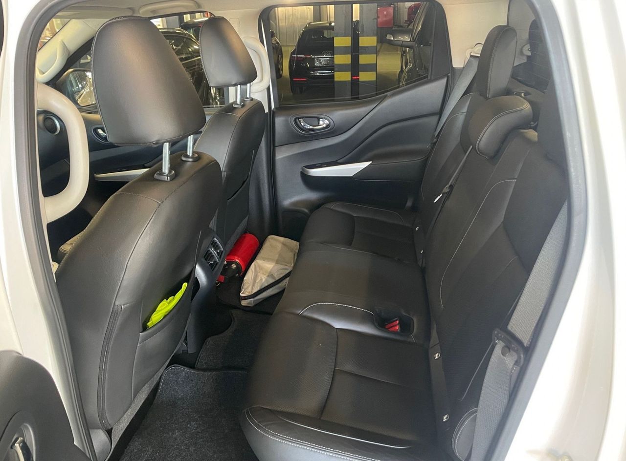 Zunanja slika - Nissan Navara - 2.3 dci 4x4 XSENON.NAVI.2XPDC.KAMERA.USNJE.PANORAM - 10
