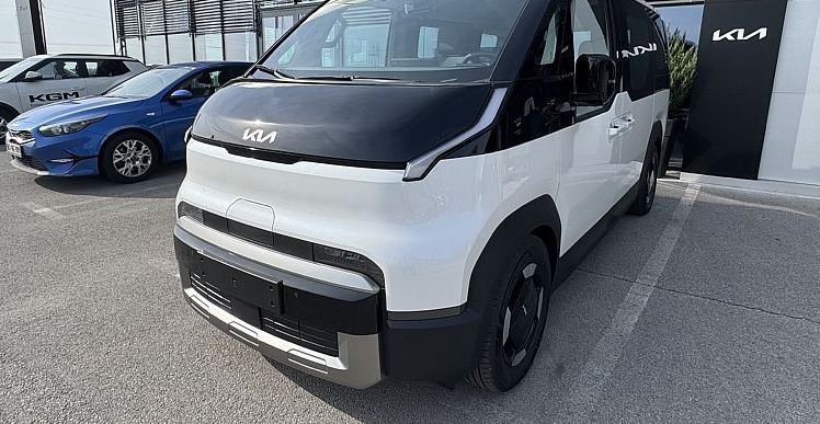 Zunanja slika - KIA PV5 - 71.2 kWh baterija 120 kW  163 KS  Air - 7