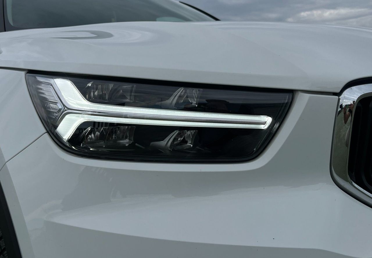 Zunanja slika - Volvo XC40 - T3 Momentum Avt. ACC. LED. NAVI. VZR. KAM. - 4