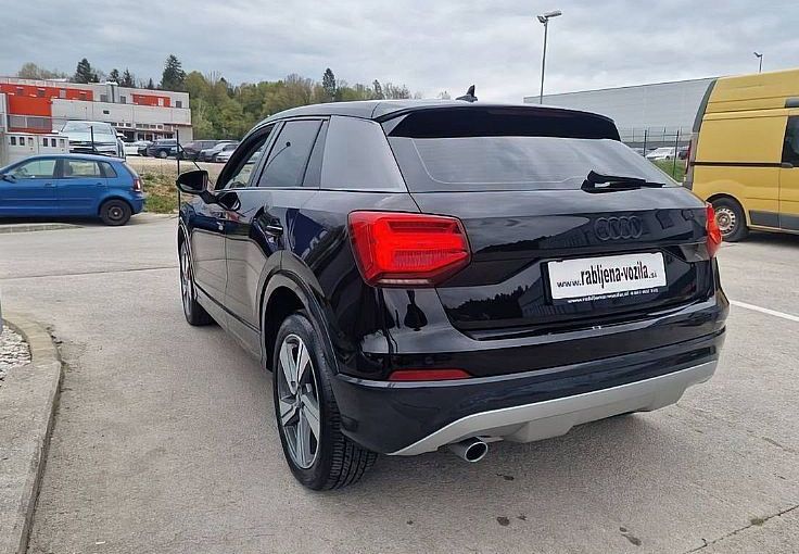 Zunanja slika - Audi Q2 - 30 TDI S tronic Sport DODRA KOMBINACIJA VOZILA... - 4