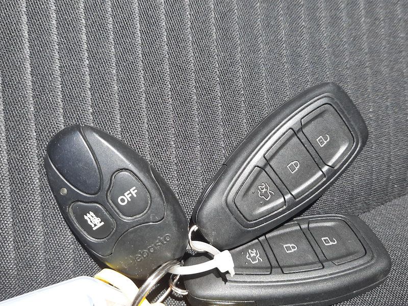 Zunanja slika - Ford Focus - Titanium 1.5 EcoBlue 120KM-RADAR-ZIMSKI PAKET - 18