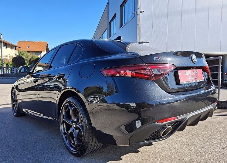 Zunanja slika - Alfa Romeo Giulia - 2.2 Multijet AUT. Q4 Veloce SLOVENSKO POREKLO - 6