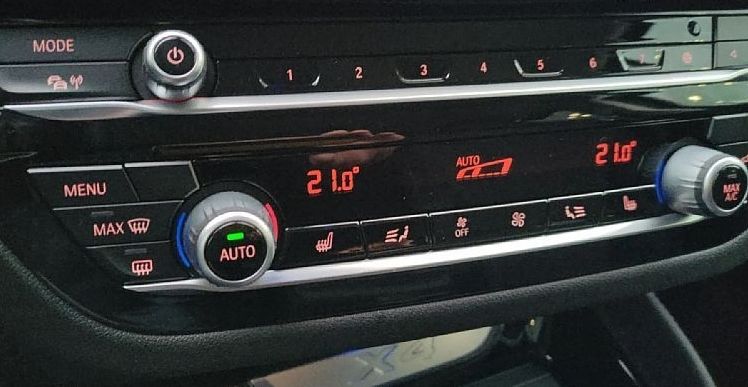 Zunanja slika - BMW X4 - serija : xDrive20d  AT  Model X Line - 19