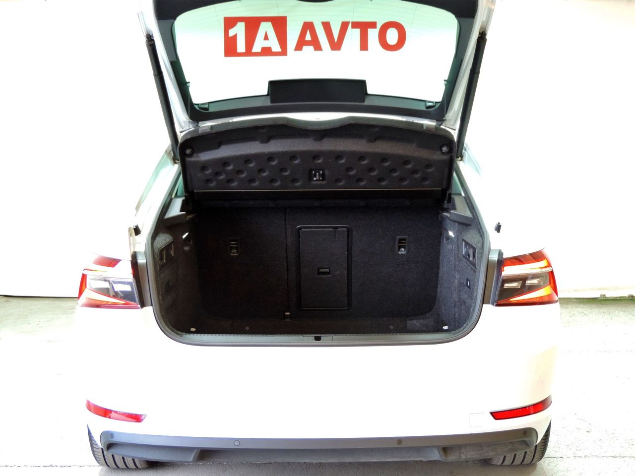 Zunanja slika - Škoda Superb - 1,5 TSI Style DSG - 20