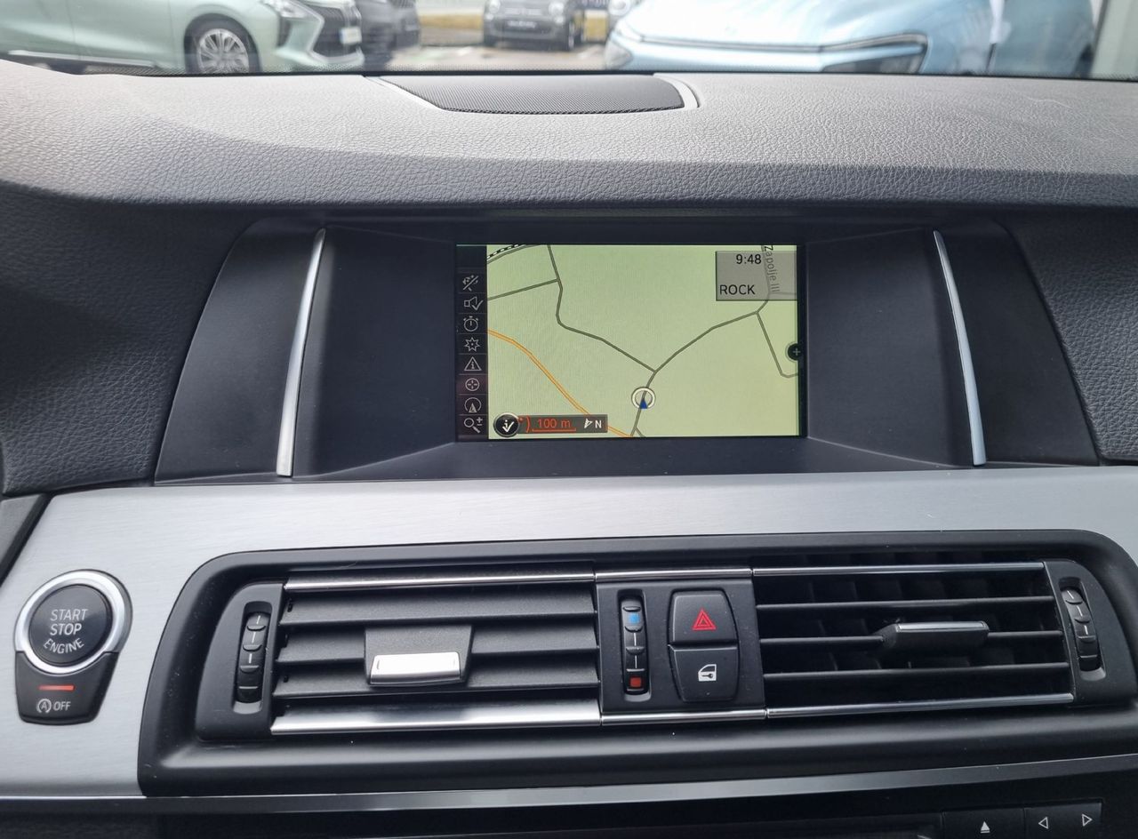 Zunanja slika - BMW Serija 5 - Touring: 525d xDrive AVTOMATIK-HARMAN KARDON-PDC - 11