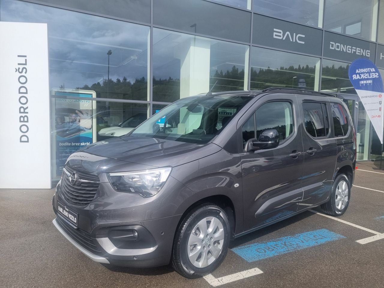 Zunanja slika - Opel Combo - LIFE EV 100KW - 3.000€ SUBVENCIJE - VOZILO JE NOVO - 11