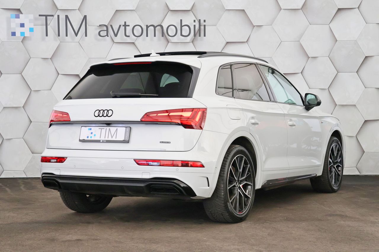 Zunanja slika - Audi Q5 - 40TDI Quattro S-Tronic S-Line EDITION One 204KM - 3