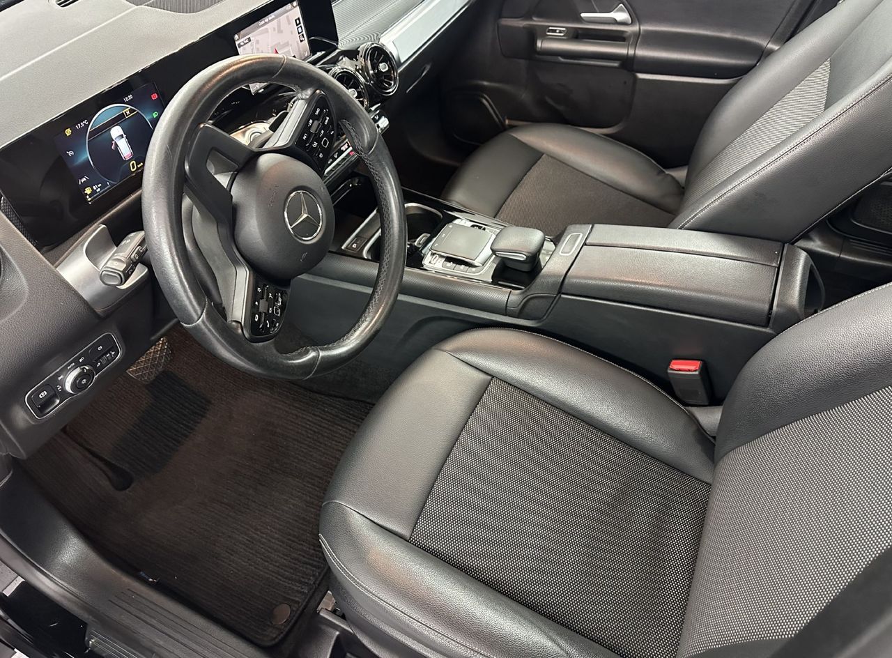 Zunanja slika - Mercedes-Benz GLB-Razred - GLB 200 d 4MATIC Avt.NEMŠKI.KAMERA.PANORAMA.NAVI - 1