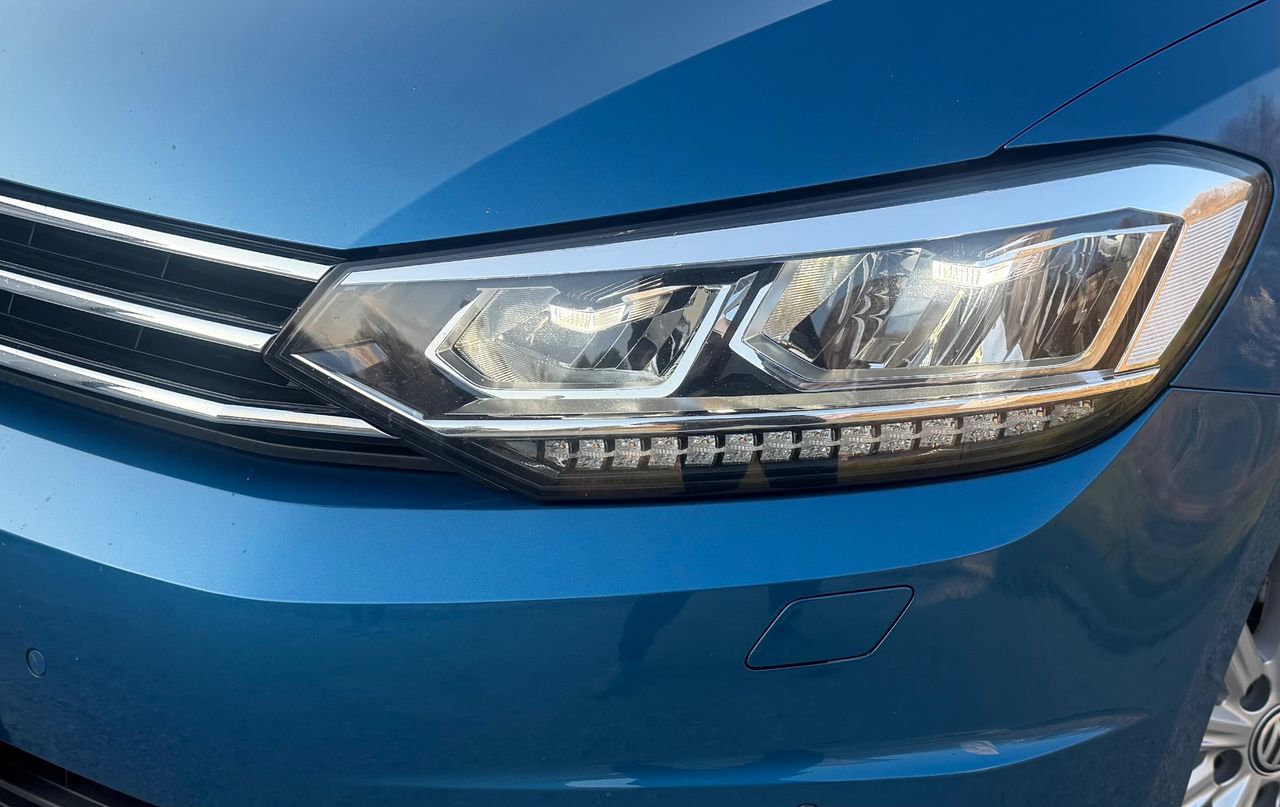 Zunanja slika - VW Touran - 2,0 TDI BMT Highline DSG - 8